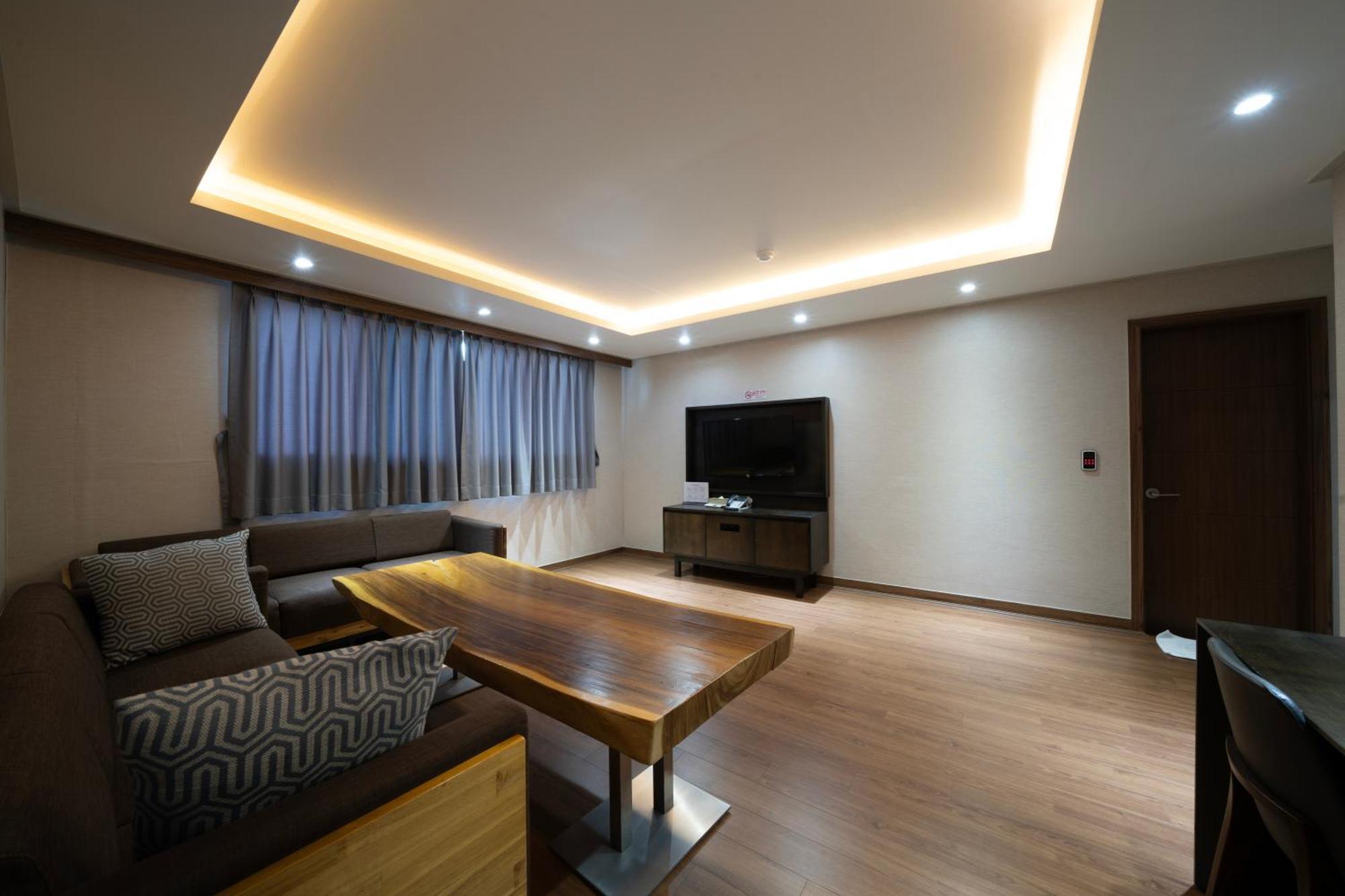I-Check Hyunjin Hotel Donghae Ngoại thất bức ảnh